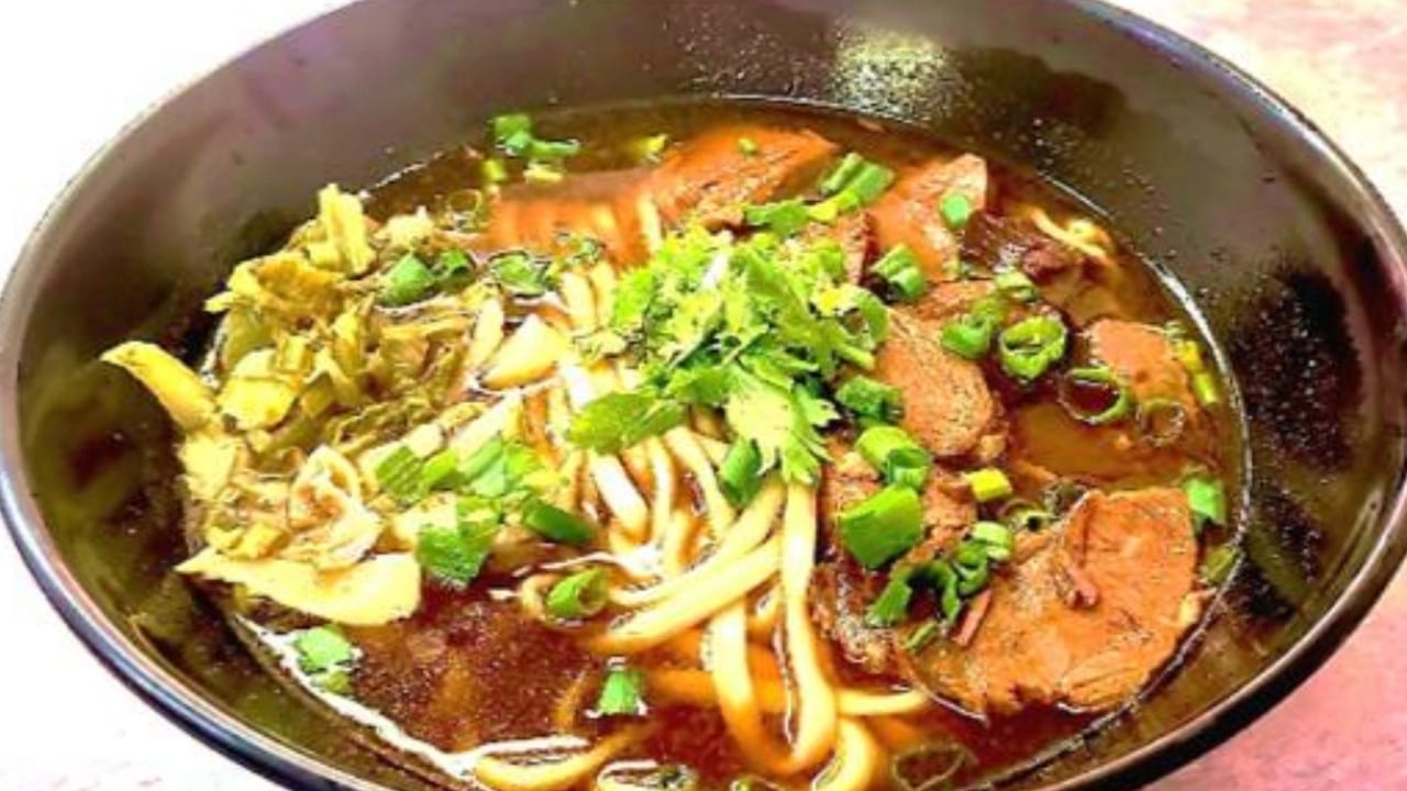 Beef Noodle Soup 經典紅燒湯麵.
