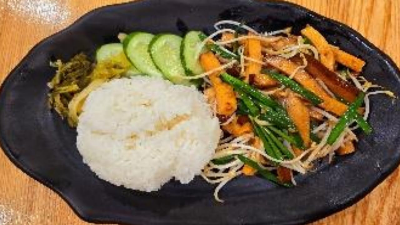 Stir Fried Tofu Rice Combo 炒地三鮮飯.